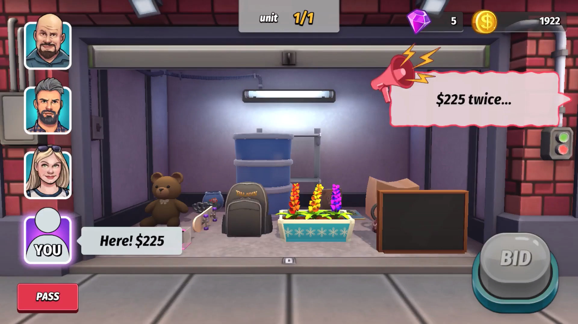 Gameplay of the Bid Wars 3 - Auction Tycoon for Android phone or tablet.