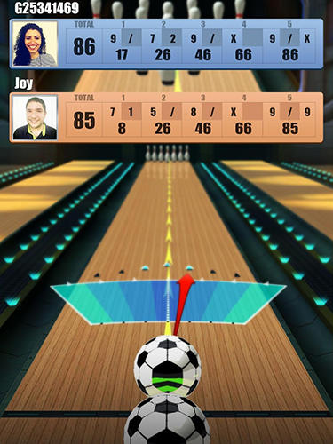 Gameplay of the Bowling clash 3D for Android phone or tablet.