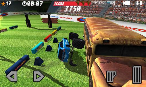 Gameplay of the American football stunt truck for Android phone or tablet.