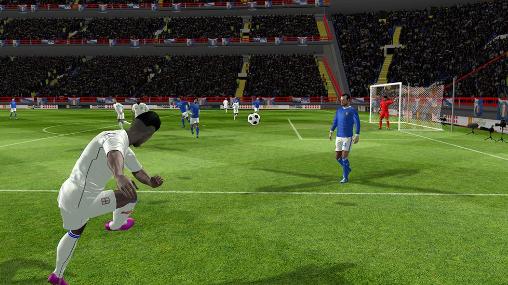 Gameplay of the First touch soccer 2015 for Android phone or tablet.