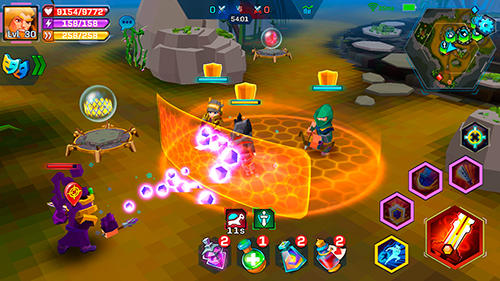 Pixel wars: MMO action - Android game screenshots.
