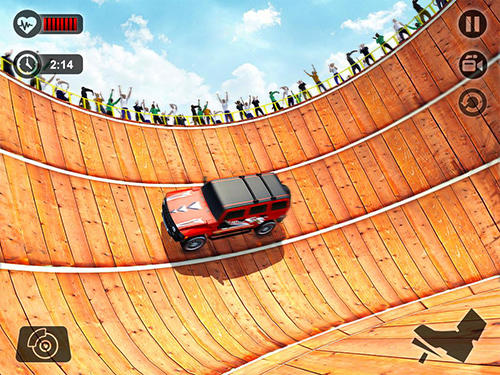 Well of death Prado stunt ride - Android game screenshots.