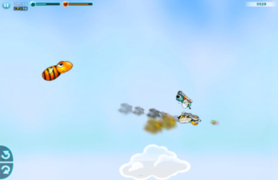 Gameplay screenshots of the AngryFly for iPad, iPhone or iPod.