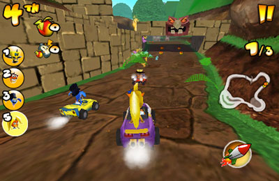Gameplay screenshots of the Crash Bandicoot Nitro Kart 2 for iPad, iPhone or iPod.