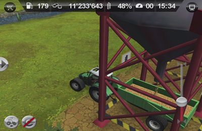 Gameplay screenshots of the Farming Simulator 2012 for iPad, iPhone or iPod.