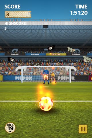Gameplay screenshots of the Flick kick football for iPad, iPhone or iPod.