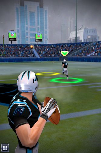 Gameplay screenshots of the NFL: Quarterback 15 for iPad, iPhone or iPod.