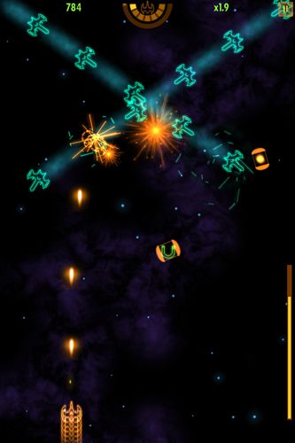 Gameplay screenshots of the Plasma sky for iPad, iPhone or iPod.