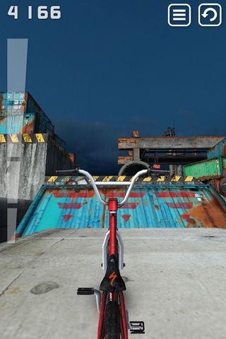 Gameplay screenshots of the Touchgrind BMX for iPad, iPhone or iPod.
