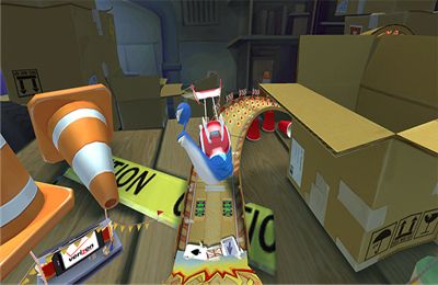 Gameplay screenshots of the Turbo Racing League for iPad, iPhone or iPod.