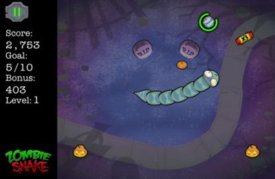 Gameplay screenshots of the Zombie Snake for iPad, iPhone or iPod.