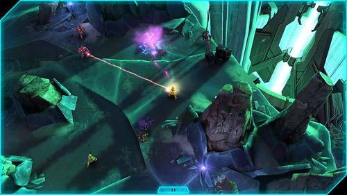 Gameplay screenshots of the Halo: Spartan assault for iPad, iPhone or iPod.