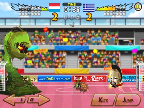 Gameplay screenshots of the Head soccer for iPad, iPhone or iPod.