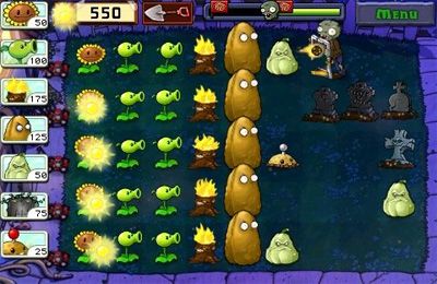 Gameplay screenshots of the Plants vs. Zombies for iPad, iPhone or iPod.