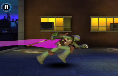 Gameplay screenshots of the Teenage Mutant Ninja Turtles: Rooftop Run for iPad, iPhone or iPod.