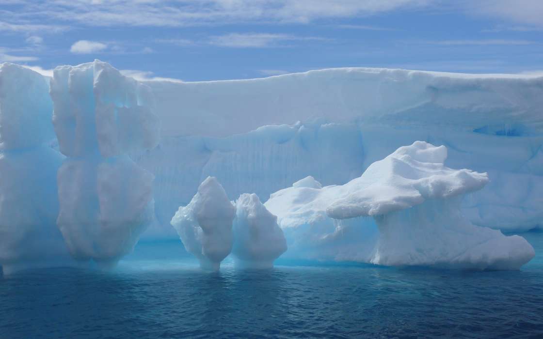 Icebergs,Landscape