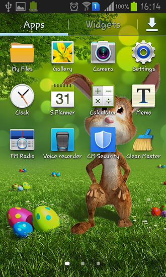 Screenshots of the live wallpaper Easter bunny for Android phone or tablet.