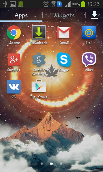 Screenshots of the live wallpaper Maple leaf for Android phone or tablet.
