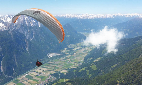 Screenshots of the live wallpaper Paragliding for Android phone or tablet.