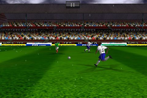 Gameplay screenshots of the FIFA 10 for iPad, iPhone or iPod.