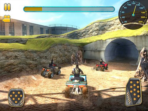 Gameplay screenshots of the 3D quad bikes for iPad, iPhone or iPod.